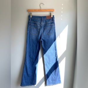 Madewell 11” High Rise Flare Jeans - Women’s (Size 26)